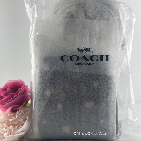 NWT COACH Mini Town Bucket Bag In Signature Canvas With Vintage Mini Rose Set - Picture 10 of 16